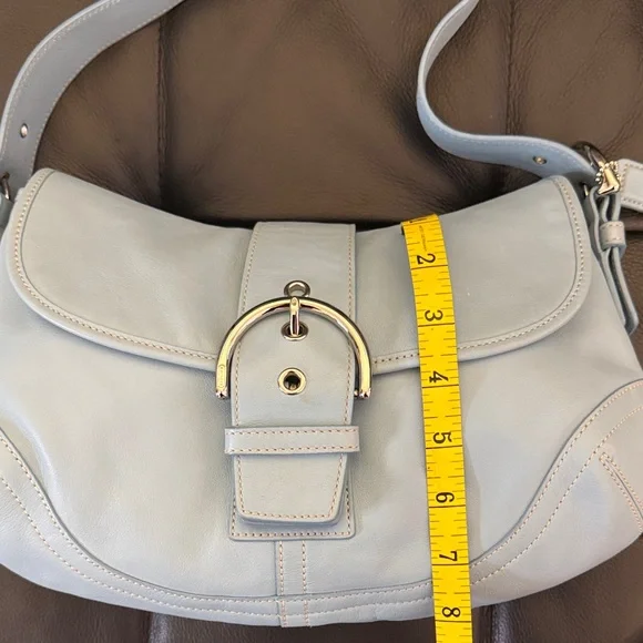 Coach Baby Blue Leather Shoulder Bag - Picture 13 of 16